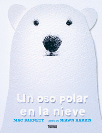 UN OSO POLAR EN LA NIEVE